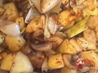 Теплий картопляний салат із фенхелем
