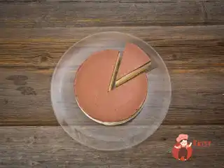 Торт «Пташине молоко» у молочному шоколаді