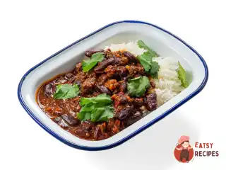 Чилі кон карне з консервованою квасолею