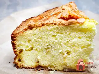 Шарлотка з грушами та яблуками