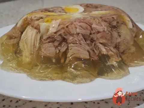 Холодець зі свинячої рульки