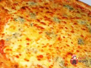 Піца з гарбузом, сиром камамбер та яловичиною