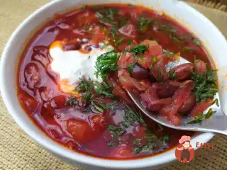 Борщ із квасолею