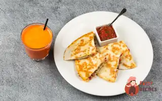 Кесаділля З Куркою Та Печерицями