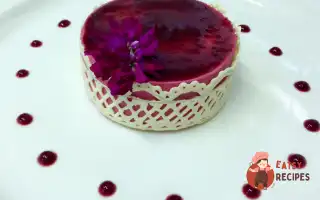 Бурякова Панна Кота З Малиновим Соусом