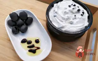 Сир "Філадельфія" З Маслинами