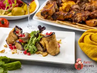 Рулетики з баклажанів із сиром