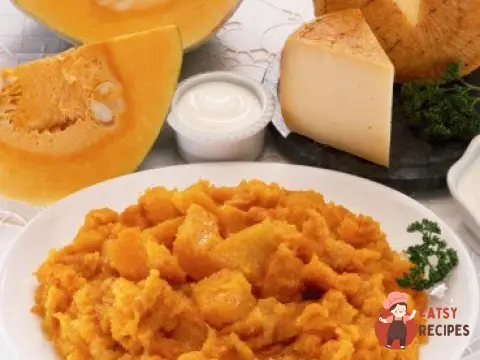 Вершковий сир із гарбузом та яблуками