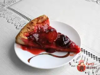 Сливовий пісочний пиріг