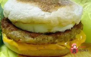 Макмафін З Яйцем Та Свинячою Котлетою