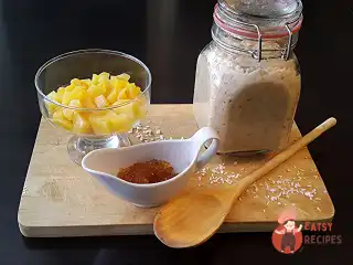 Тропічна вівсянка у банку