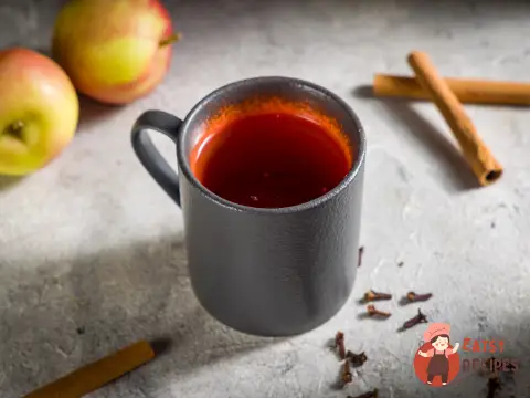 Глінтвейн з сидром та сиропом масалу