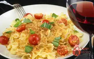 Фарфалле З Хлібними Крихтами Та Часником