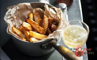Картопля З Соусом Дзадзики Та Морською Сіллю
