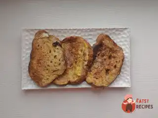 Солодкі грінки з сірого хліба