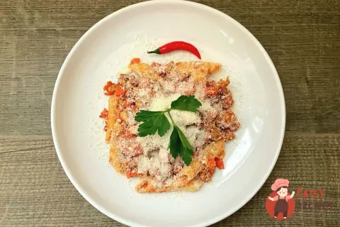 Паста з кроликом і соусом болоньєзе