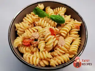 Паста з тунцем