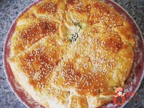 Пиріг з кабачками та щавлем