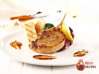 Баранина та радиккьо на грилі з соусом з каперсів та лимона