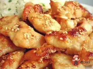 Курячі грудки з медом та кунжутом