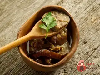 Смажені баклажани з часником та м'ятою