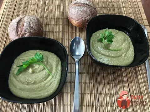 Овочевий суп із зеленим каррі