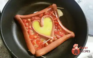 Яєчня З Чері Та Сосисками