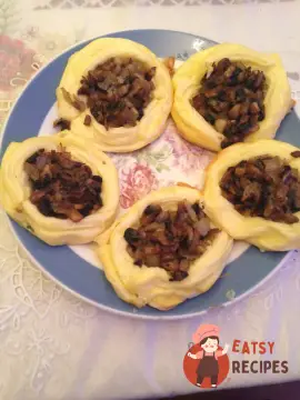 Картопляні кошики з грибами