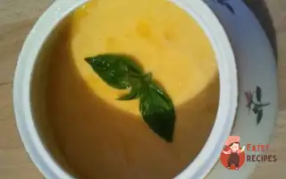 Гарбузовий Крем-Суп З Руколою Та Кедровими Горішками
