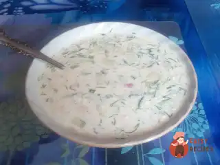 Окрошка на квасі з майонезом