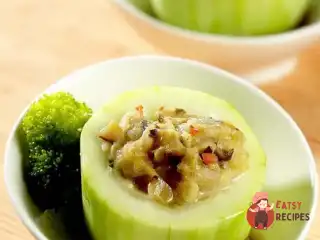 Фаршировані огірки