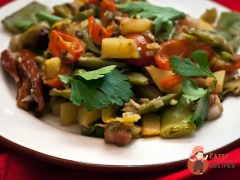 Сочевиця з овочами та беконом