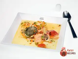 Юшка з лосося