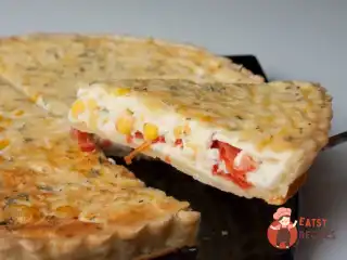 Кіш з кукурудзою та помідорами