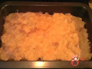 Картопляний гратен з куркою, грибами та сиром