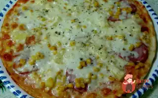 Піца З Шинкою, Кукурудзою Та Ананасами