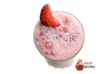 Ягодно-банановий милкшейк