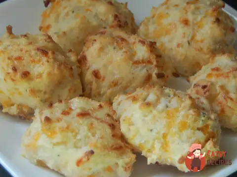 Булочки з чеддером