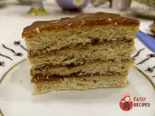 Класичний медовий торт