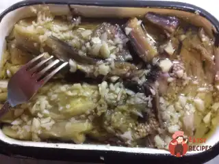 Баклажани з часником по-грецьки