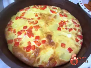 Тортілья з картоплею та солодкими перцями
