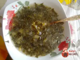 Дієтичний суп зі шпинату