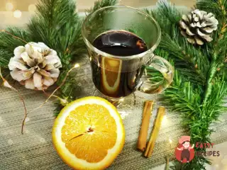 Пряний глінтвейн із медом