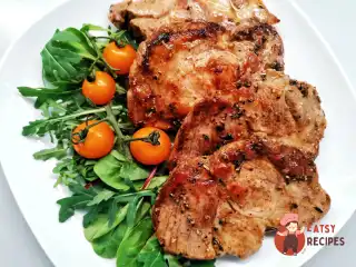 Стейк зі свинячої шиї по-французьки