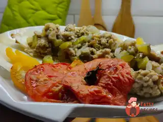 Ледачі голубці з фаршем та овочами