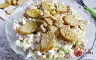 Салат Із Пекінської Капусти Із Сухариками