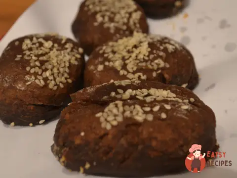 Бананові булки з керобом та кунжутом