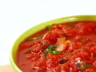 Сацебели з помідорів