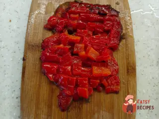 Крок 9: Салат з куркою, печеними баклажанами, перцем та рукколою