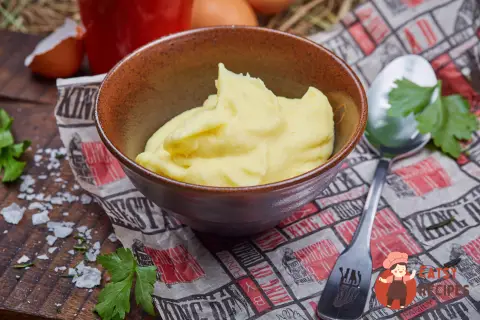 Картопляне пюре з песто